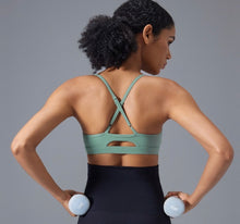 Cargar imagen en el visor de la galería, Sport bra active
