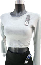 Cargar imagen en el visor de la galería, t-shirt crop manga larga blanco
